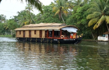 Memorable Alleppey Weekend Getaways Tour Package for 5 Days 4 Nights