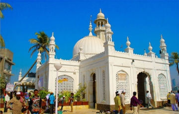 Best 3 Days Mumbai Religious Tour Package