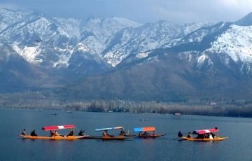 Heart-warming 4 Days 3 Nights Srinagar Holiday Package