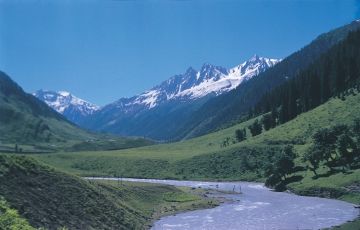 Amazing 7 Days 6 Nights Srinagar, Gulmarg with Pahalgam Vacation Package