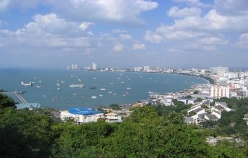 Amazing 5 Days 4 Nights Bangkok and Pattaya Holiday Package