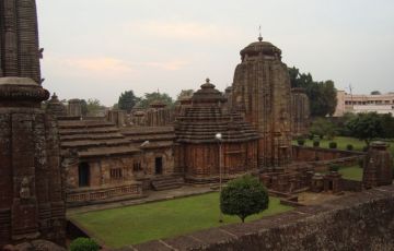 Pleasurable 6 Days 5 Nights Konark, Puri, Bhubaneshwar and Kolkatta Vacation Package