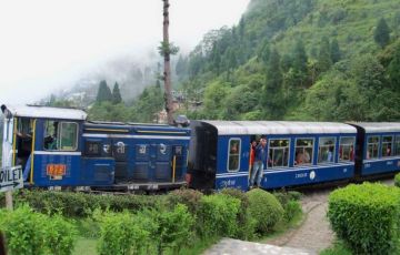 Ecstatic 6 Days 5 Nights Darjeeling, Kalimpong and Gangtok Tour Package