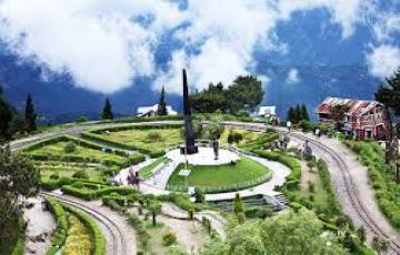 Experience 6 Days Darjeeling Romantic Holiday Package