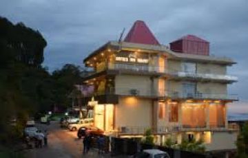 Family Getaway 5 Days Delhi to Dharamshala Gurudwara Vacation Package