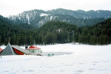 Family Getaway 6 Days 5 Nights Himachal Pradesh Tour Package