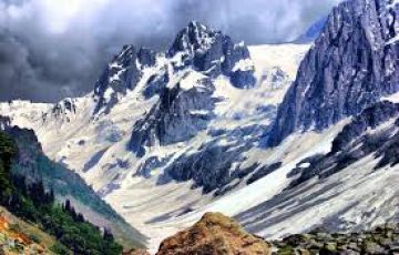 Heart-warming Kashmir Tour Package for 6 Days 5 Nights