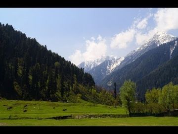 Family Getaway 7 Days Mumbai to Srinagar Vacation Package