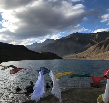 Beautiful 6 Days Leh to Pangong Lake Trip Package