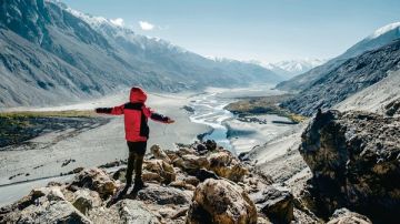 Beautiful 7 Days Pangong Lake Holiday Package