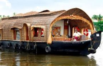 Experience 4 Days Cochin, Munnar and Alleppey Trip Package