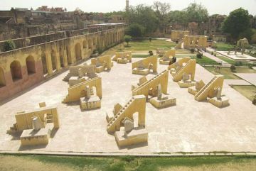 Amazing 2 Days Jaipur Tour Package