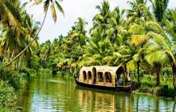 Ecstatic 4 Days 3 Nights Cochin with Alleppey Trip Package