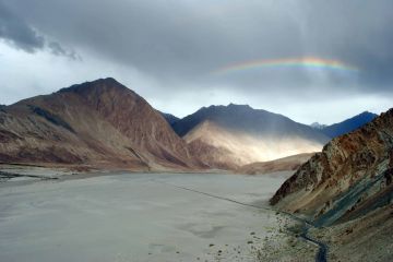 Experience Pangong Excision Tour Package for 6 Days from 10 May 2020