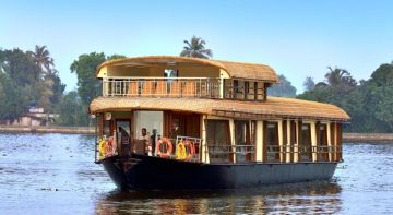 Ecstatic Thekkady Tour Package for 5 Days from Cochin