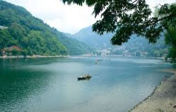 Memorable 5 Days 4 Nights Nainital, Kausani, Corbett with Delhi Drop Vacation Package