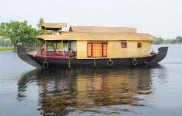 5 Days 4 Nights Thekkady, Alleppey with Munnar Tour Package