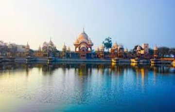 Family Getaway 2 Days New Delhi and Mathura Holiday Package