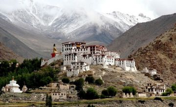 Experience 5 Days Leh Honeymoon Holiday Package