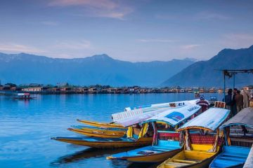 Magical 2 Days 1 Night Srinagar and New Delhi Vacation Package