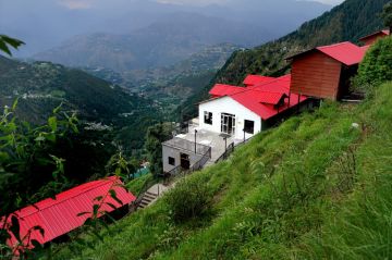 Amazing 3 Days 2 Nights Dalhousie and New Delhi Holiday Package