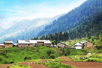 Ecstatic 4 Days Dalhousie and New Delhi Tour Package