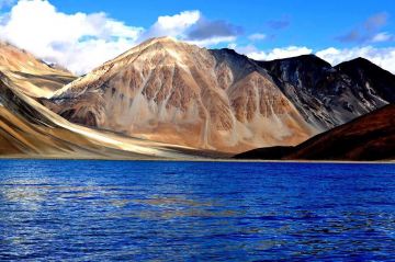 Amazing 4 Days New Delhi to Leh Vacation Package