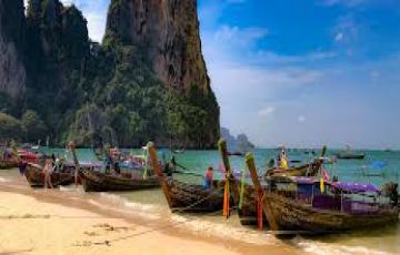 Bangkok and Pattaya Tour Package for 4 Days from Pattaya