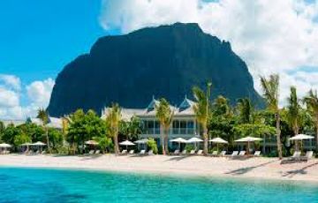 Pleasurable 7 Days Mauritius and New Delhi Vacation Package