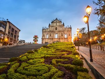 4 Days Macau Friends Trip Package