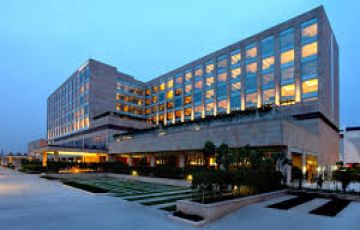 Family Getaway 5 Days Chandigarh and New Delhi Trip Package