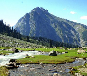 Experience 5 Days Srinagar to Gulmarg Holiday Package