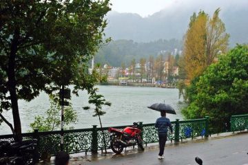 Family Getaway 2 Days Nainital and New Delhi Tour Package