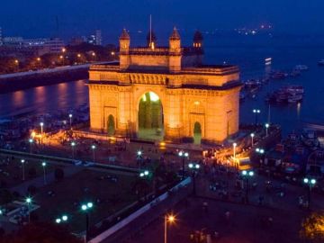 Heart-warming 6 Days 5 Nights Mumbai and New Delhi Holiday Package