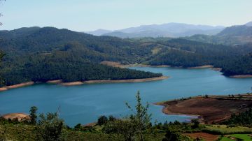 Amazing 5 Days 4 Nights Ooty with New Delhi Trip Package