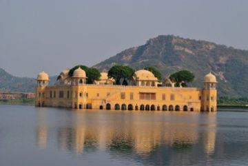 Memorable 2 Days Jaipur Holiday Package