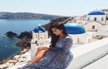 Heart-warming 4 Days 3 Nights santorini Trip Package