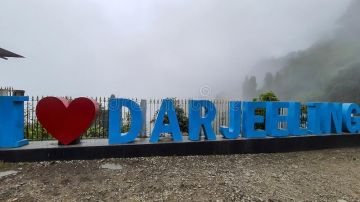 Experience 4 Days 3 Nights darjeeling Vacation Package