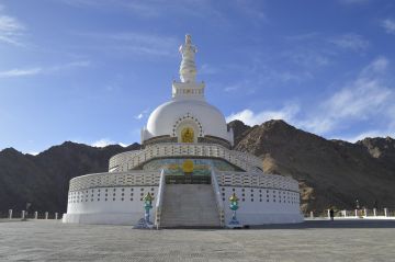 MAGICAL LADAKH 06 NIGHTS / 07 DAYS