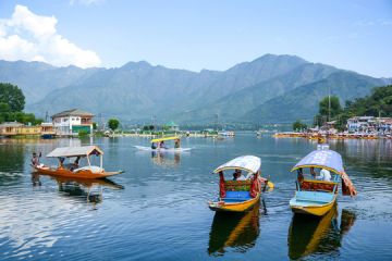 5 NIGHTS 6 DAYS DELIGHTFUL  KASHMIR HOLIDAY PACKAGE  BY KASHMIR TRAVEL SITE