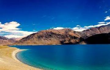 5 Days 4 Nights  LADAKH Holiday Package by DAY TO DAY VACATIONS