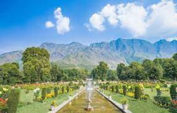 5 Days 4 Nights Srinagar Tour Package by Facinating tour and travel