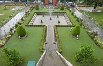 5 Days 4 Nights Srinagar Tour Package by Facinating tour and travel