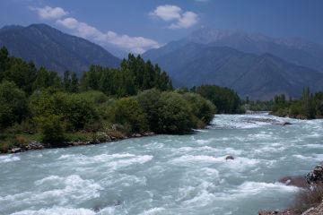 2 Days 1 Night Srinagar to Pahalgam Romantic Trip Package