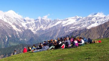 Family Getaway 7 Days Delhi to Manali Trip Package