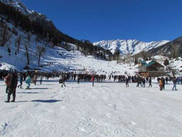 Heart-warming 6 Days 5 Nights Manali Romantic Vacation Package