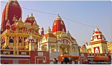 Family Getaway 2 Days Vrindavan and Agra Culture and Heritage Trip Package