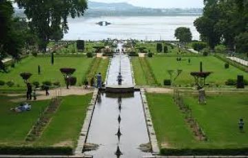 7 Days 6 Nights Dal Lake Forest Holiday Package