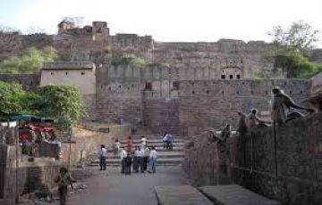 Family Getaway 6 Days Jaipur Trip Package