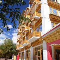 KASHMIR TO LEH 4 STAR PACKAGE